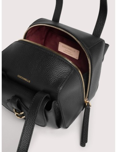 Borsa a spalla compatta in pelle con grana Coccinelle Mavery Pocket Small – Noir - foto 3