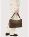 Borsa a spalla in camoscio Coccinelle Boheme Medium – Fango Borsa a spalla in camoscio Coccinelle Boheme Medium – Fango