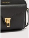 Camera bag in pelle con grana Coccinelle Beat Small – Noir Camera bag in pelle con grana Coccinelle Beat Small – Noir