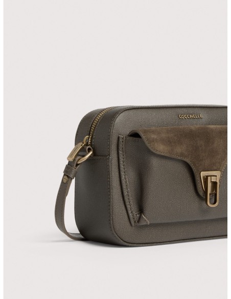 Camera bag in pelle camoscio e tessuto cerato Coccinelle Beat Small – Fango - foto 4