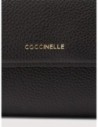 Portafoglio grande con patta in pelle con grana Coccinelle Metallic Large – Noir Portafoglio grande con patta in pelle con grana Coccinelle Metallic Large – Noir