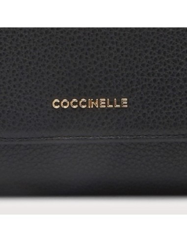 Portafoglio medio con patta in pelle con grana Coccinelle Metallic Medium – Noir - foto 4