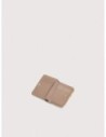 Portafoglio piccolo in pelle con grana Coccinelle Metallic Small – Warm Taupe Portafoglio piccolo in pelle con grana Coccinelle Metallic Small – Warm Taupe