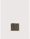 Portafoglio compatto in pelle con grana Coccinelle Metallic Medium – Fango
