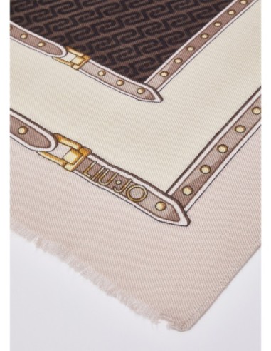 Stola monogram con fibbie decorative Liu Jo – Quarzo rosa - foto 4