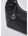 Borsa hobo piccola con medaglione logo Liu Jo – Nero/oro Borsa hobo piccola con medaglione logo Liu Jo – Nero/oro