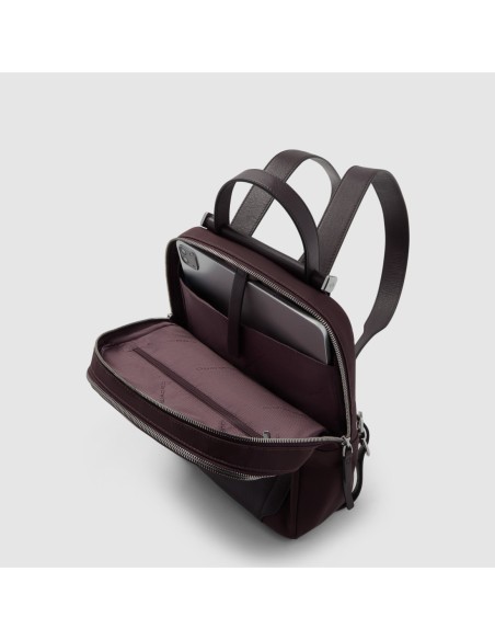 Zaino donna porta iPad in tessuto riciclato Piquadro Lyra – Bordeaux scuro - foto 4