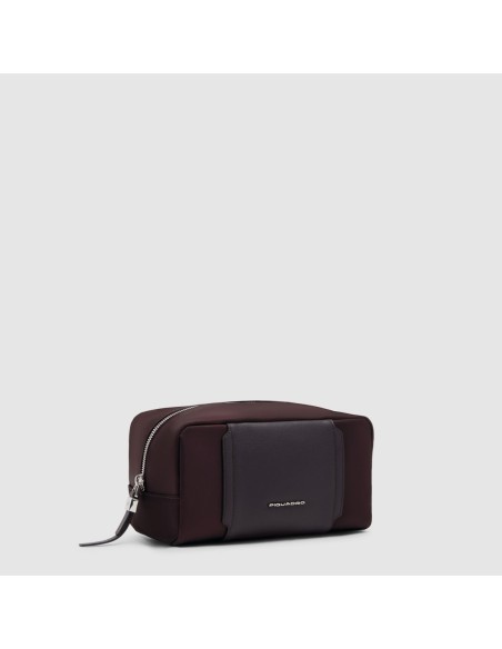 Beauty case piccolo in tessuto riciclato Piquadro Lyra – Bordeaux scuro - foto 2