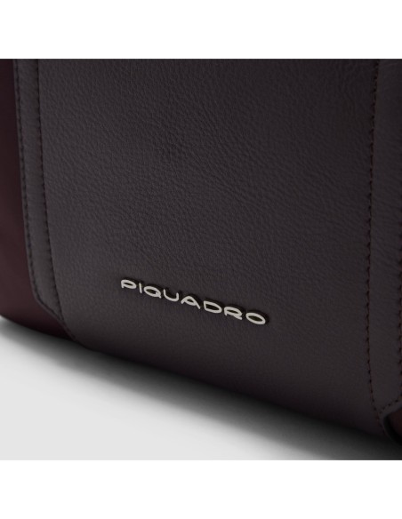 Beauty case in tessuto riciclato Piquadro Lyra – Bordeaux scuro - foto 5