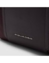 Beauty case in tessuto riciclato Piquadro Lyra – Bordeaux scuro Beauty case in tessuto riciclato Piquadro Lyra – Bordeaux scuro