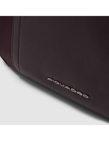 Borsa tracolla donna porta iPad mini in tessuto riciclato Piquadro Lyra – Bordeaux scuro - foto 5