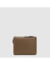Borsa tracolla donna a tre scomparti in tessuto riciclato Piquadro Lyra – Marrone Borsa tracolla donna a tre scomparti in tessuto riciclato Piquadro Lyra – Marrone
