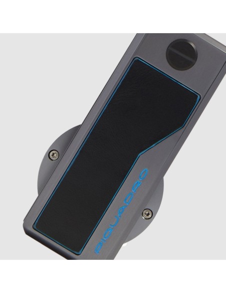 Portachiavi con porta AirTag. personalizzabile Piquadro Blue Square – Nero - foto 3