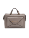 Bauletto in pelle con tasca frontale a busta The Bridge Frida – Greige/Oro Bauletto in pelle con tasca frontale a busta The Bridge Frida – Greige/Oro