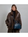Borsa a mano in pelle con tracolla e silhouette arrotondata The Bridge Magda – Notte/Oro