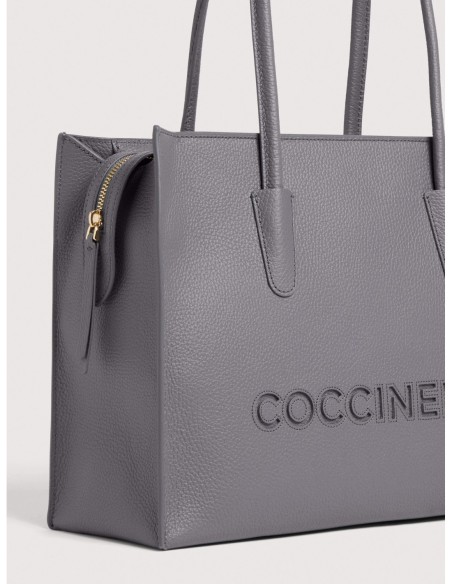 Borsa shopping in pelle con grana Coccinelle Myrtha26 Medium – Stove - foto 4