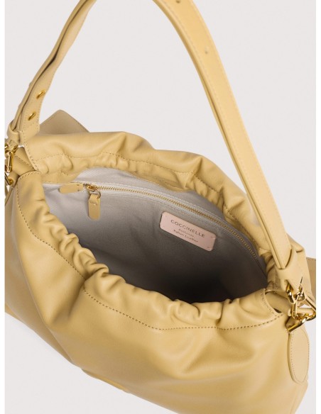 Borsa a spalla in pelle liscia Coccinelle Lidia Small – Honey - foto 3