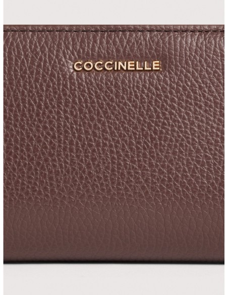 Portafoglio medio in pelle con grana Coccinelle Metallic Large – Berry - foto 3