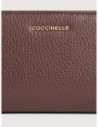 Portafoglio medio in pelle con grana Coccinelle Metallic Large – Berry Portafoglio medio in pelle con grana Coccinelle Metallic Large – Berry